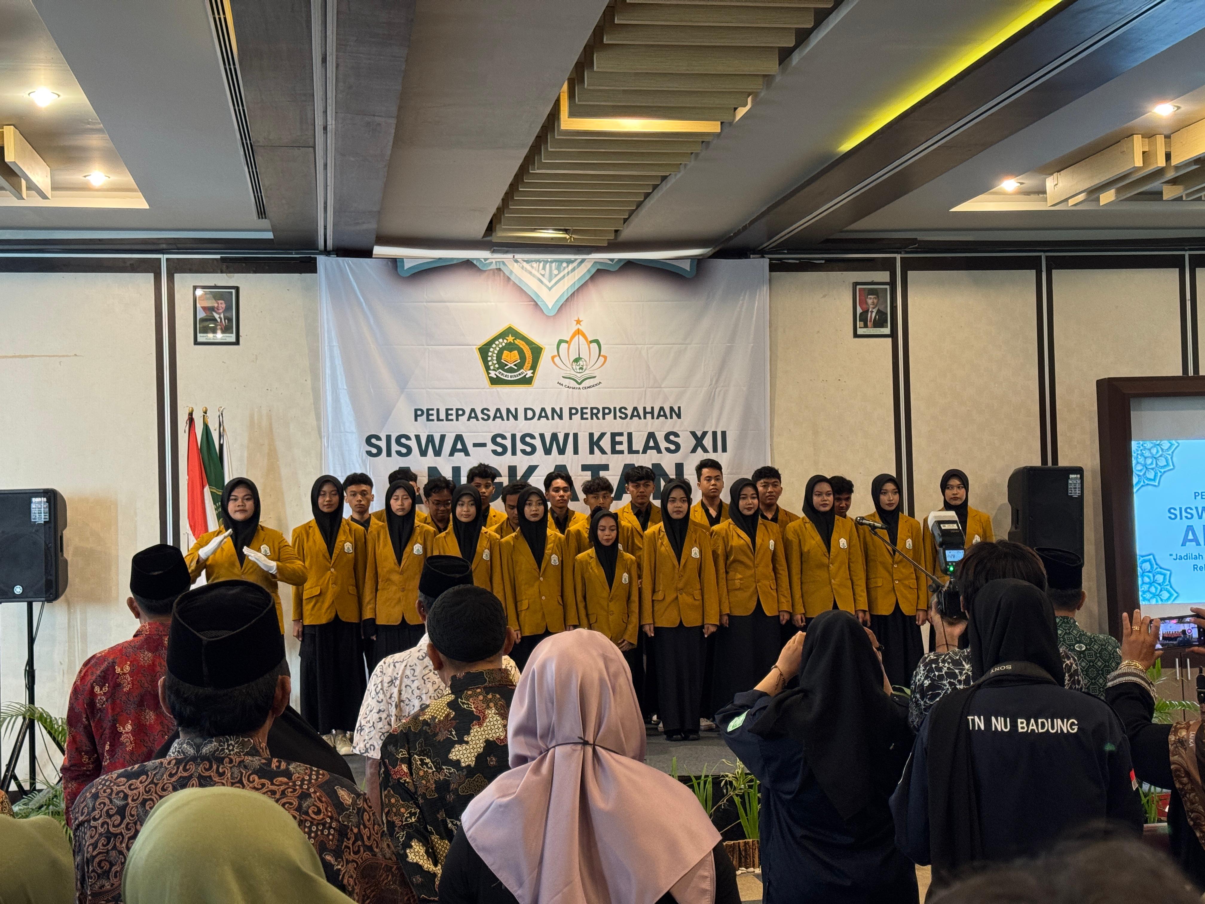 PELEPASAN KLSXII - foto 1